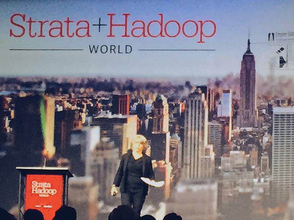 hekima_br's tweet photo. A surpresa positiva do dia na #StrataHadoop – 4 super mulheres como Keynote Speakers! #WomenInTech #HekimaInNY https://t.co/lcObWeAIHE
