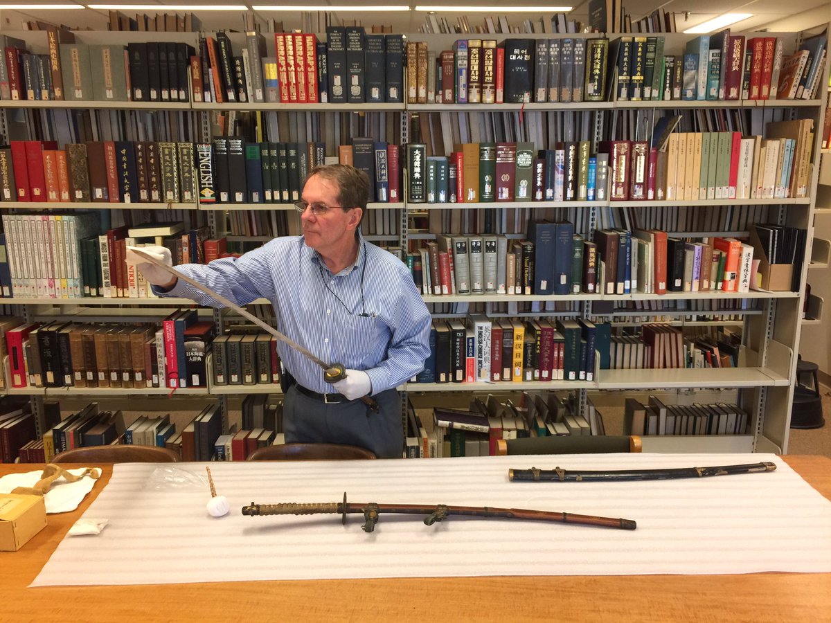 Artifactologist's tweet photo. .@JackLHoward demonstrating how to clean a samurai sword. #atROM #Japan #samurai https://t.co/7A4f3ulMPK