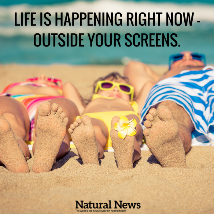 HealthRanger's tweet image. Take the time to unplug and unwind. #life #parenting