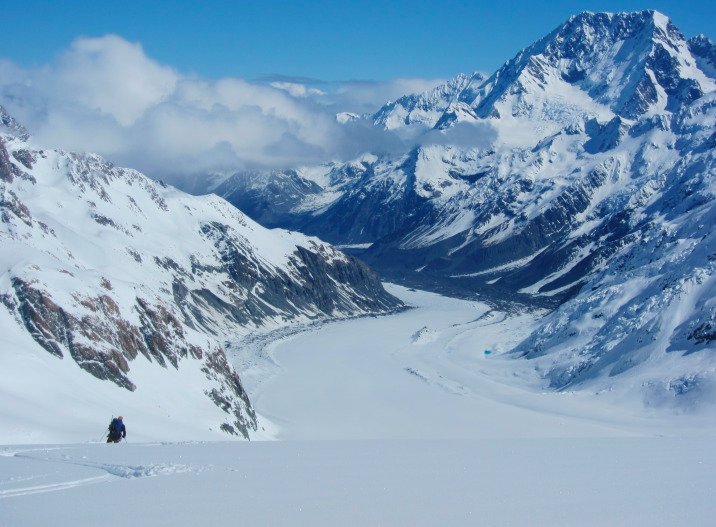 Article: 'NEW ZEALAND- BACKCOUNTRY SUMMER PARADISE'
 buff.ly/2cWB1sJ #skiing #backcountry