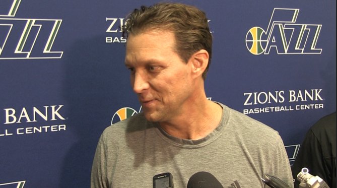 "As a coach, you can't serve the same meal everyday" - Quin Snyder  on.nba.com/2d7JUF1 https://t.co/Q9bjr1YALq
