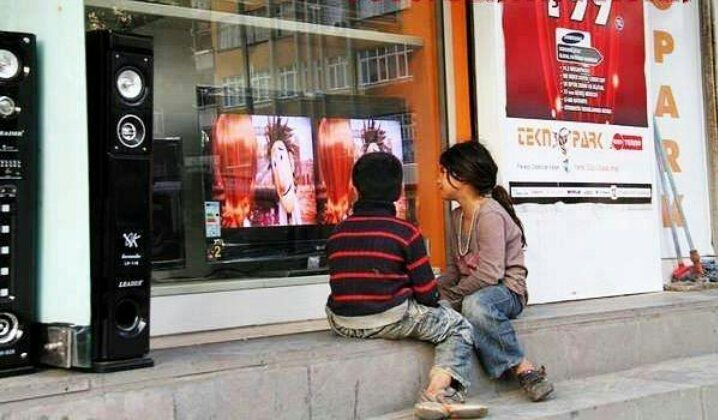 gokhanozbek's tweet photo. Insanın içi acır mı ?
Acıyor... https://t.co/tKbhonW7nT