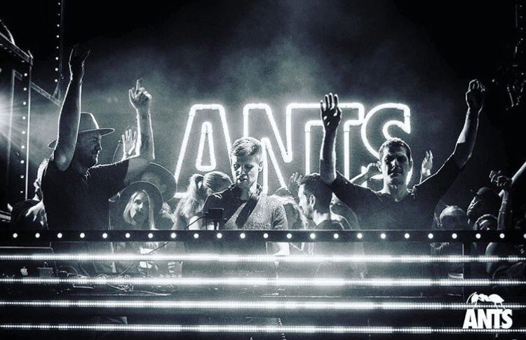 _NTRP_'s tweet photo. @jorisvoorn show at @ushuaiaibiza in #Ibiza for @UnitedAnts was next level! π
#jorisvoorn #ntrp #ntmoth https://t.co/upp2lSNnsI