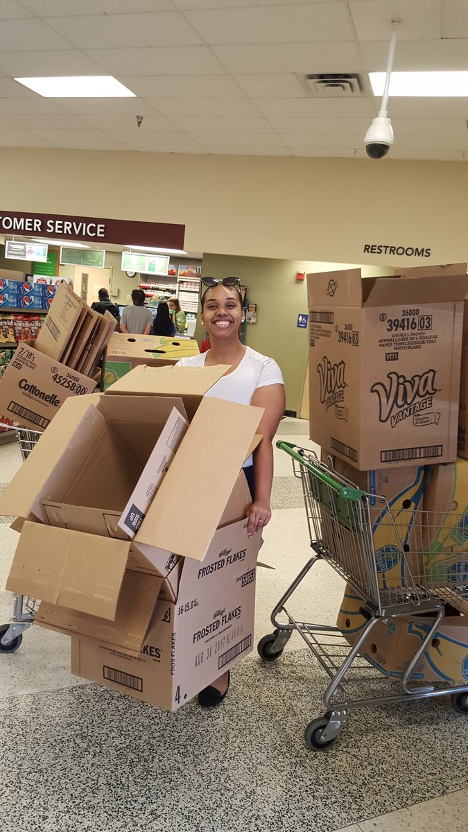 FitLitCamp's tweet photo. Dear @Publix, you are the real MVP! Thanks for providing me with boxes for my move this weekend. https://t.co/0iMJs4X6Od