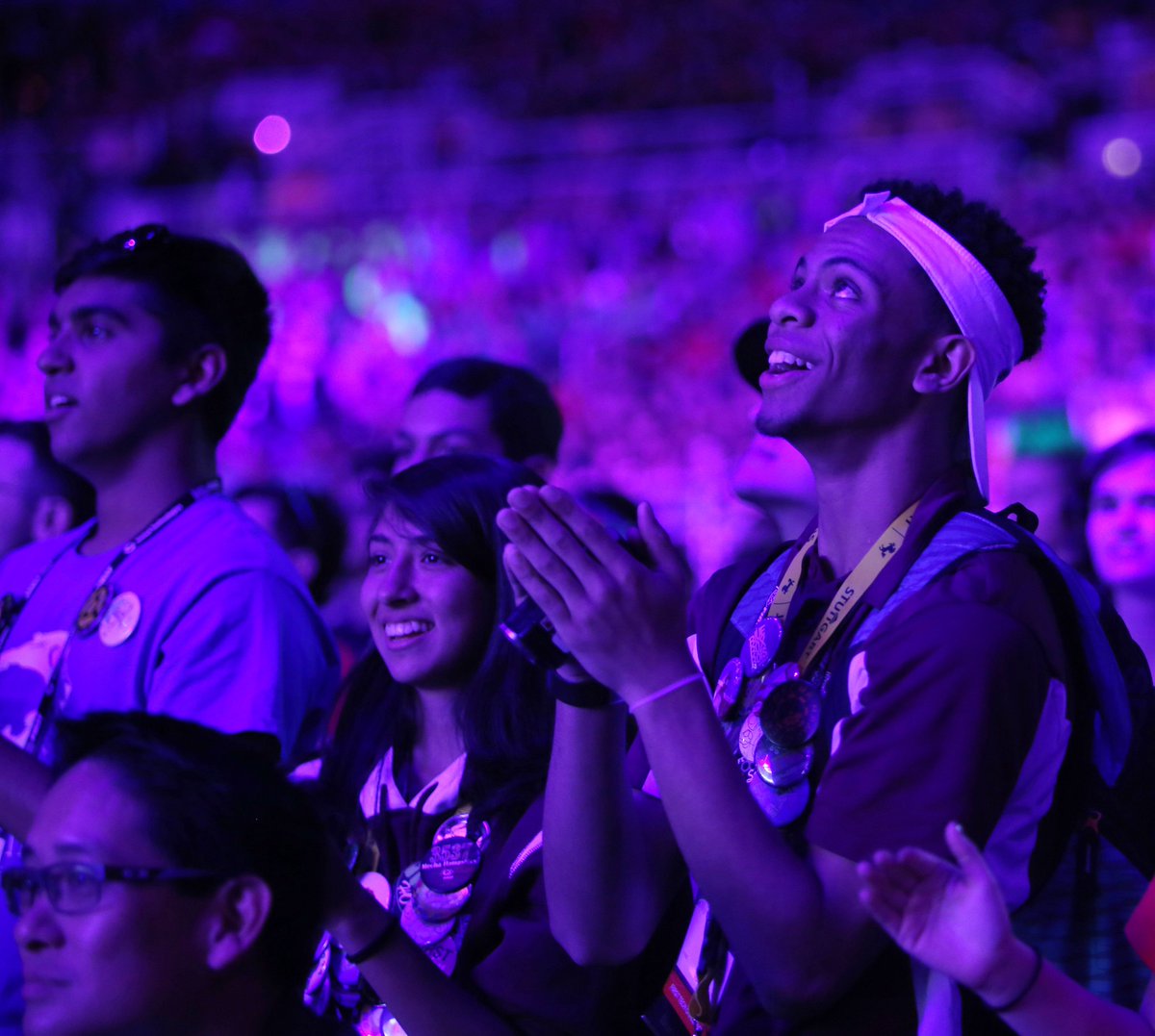 FRCTeams's tweet photo. How will you make a difference? Share a video and win some swag! https://t.co/9OgKYwbCFZ #FIRSTinspires #FIRSTswag https://t.co/IHEoeSBOaz