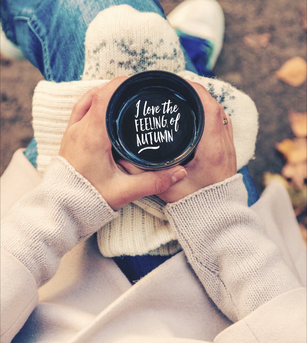 PicLab's tweet image. Use the "Autumn" stickers in #PicLab to celebrate the season 🍂🍁