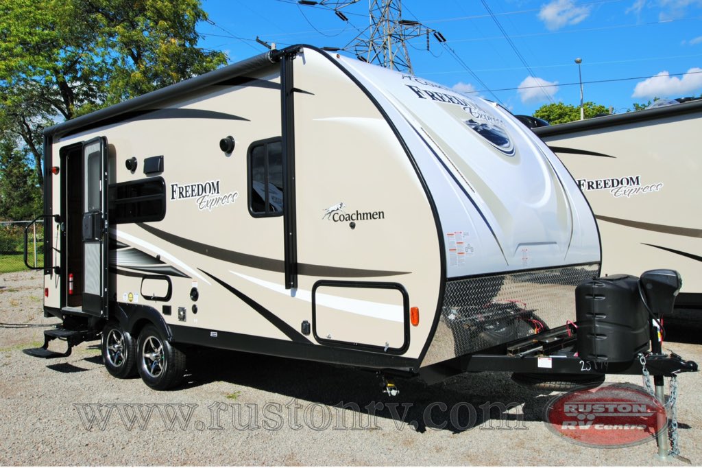 rustonrv's tweet photo. @yyzfallrvshow Coachmen Freedom Express 192RBS...see it at the Show #rustonrv https://t.co/T0VdbVgvF7