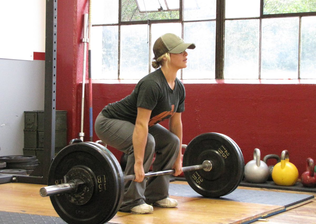 TorqueStrength's tweet image. The Surprising Reason You Should #Lift Weights by Lisbeth Darsh - Eat to Perform buff.ly/2dwIDU0