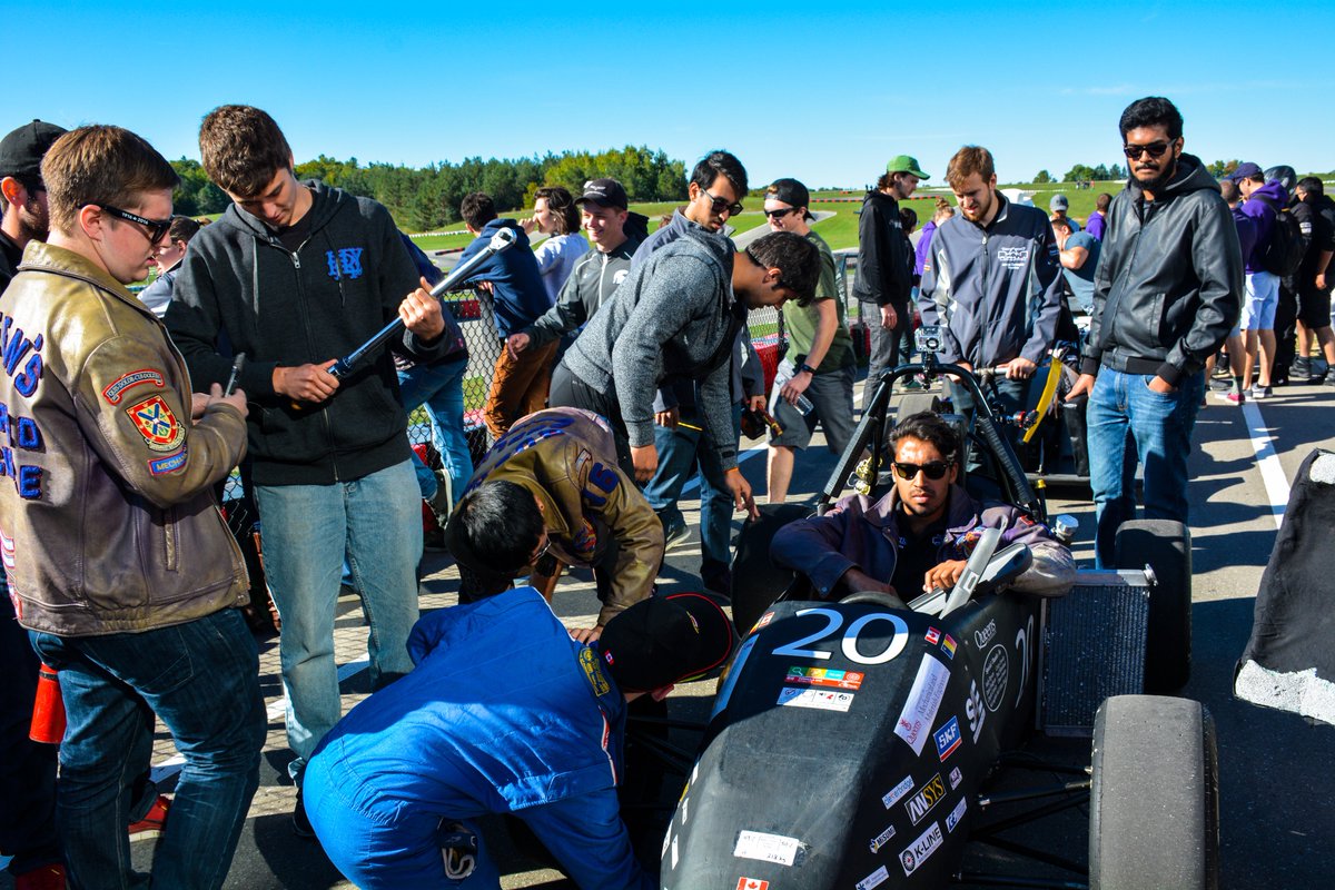 Action in the pits during U of T shootout 2016!