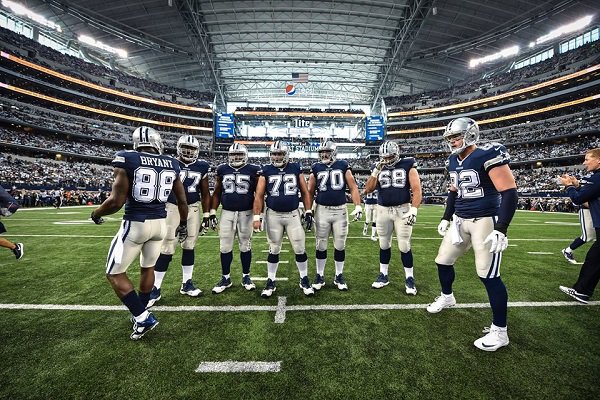 KerrSports's tweet photo. .@dallascowboys vs. @49ers game predictions. Let's hear yours   https://t.co/jeOhbrbdO1 https://t.co/U7BgMihE0U