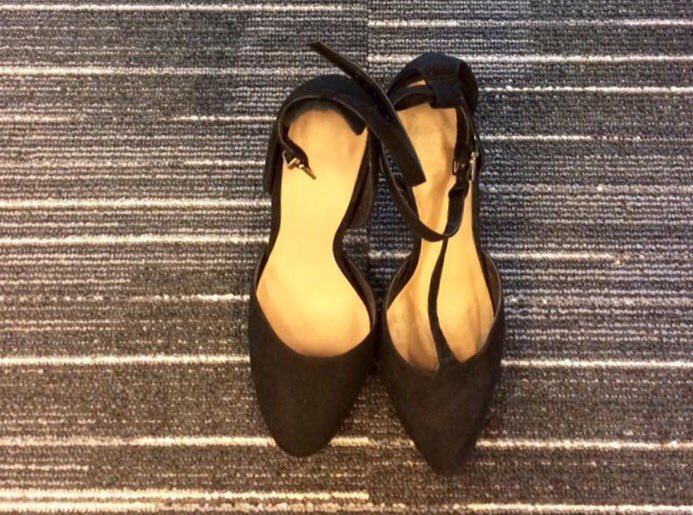 SepaliDeLima's tweet photo. Accomplishment for today: packing the right shoes, especially after packing odd paired heels yesterday. #babysteps https://t.co/A1dxokQ1fH