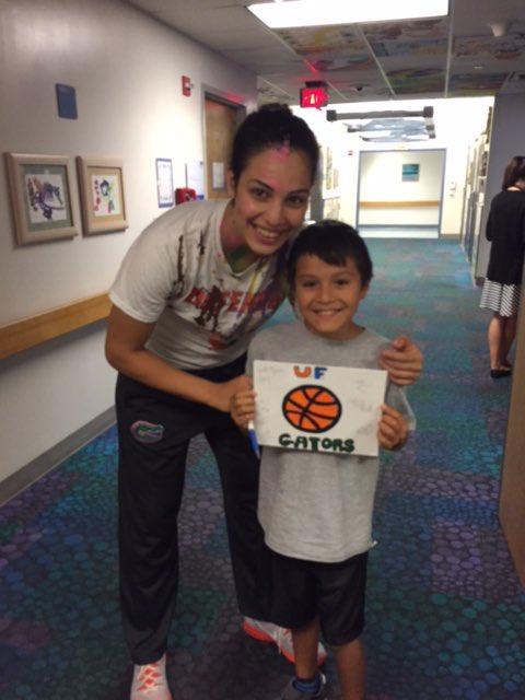 GatorsWBK's tweet photo. What an afternoon with the most incredible kids @UFHealthKids doing Syringe Art for @CalebsPitch  #WBCADayofService #TLC https://t.co/ak79uAGpuw