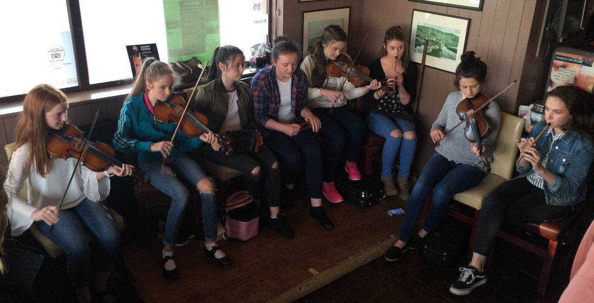 CoynesGastropub's tweet photo. #Traditional #IrishMusic  #Session with our young local talented musicians in #TighChadhain this Sunday from 7pm. #IrishMusicParty https://t.co/fMYEcZpMP5