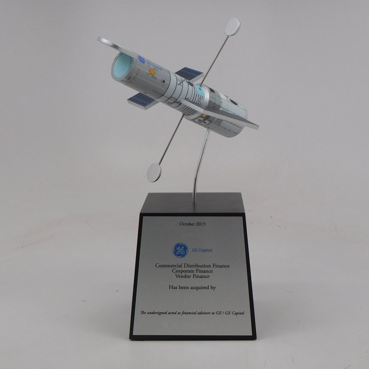AltrumHonors's tweet photo. Our piece of the month - an intricate, customized satellite #dealtoy made to GE's image! https://t.co/wNYqg3AwGI