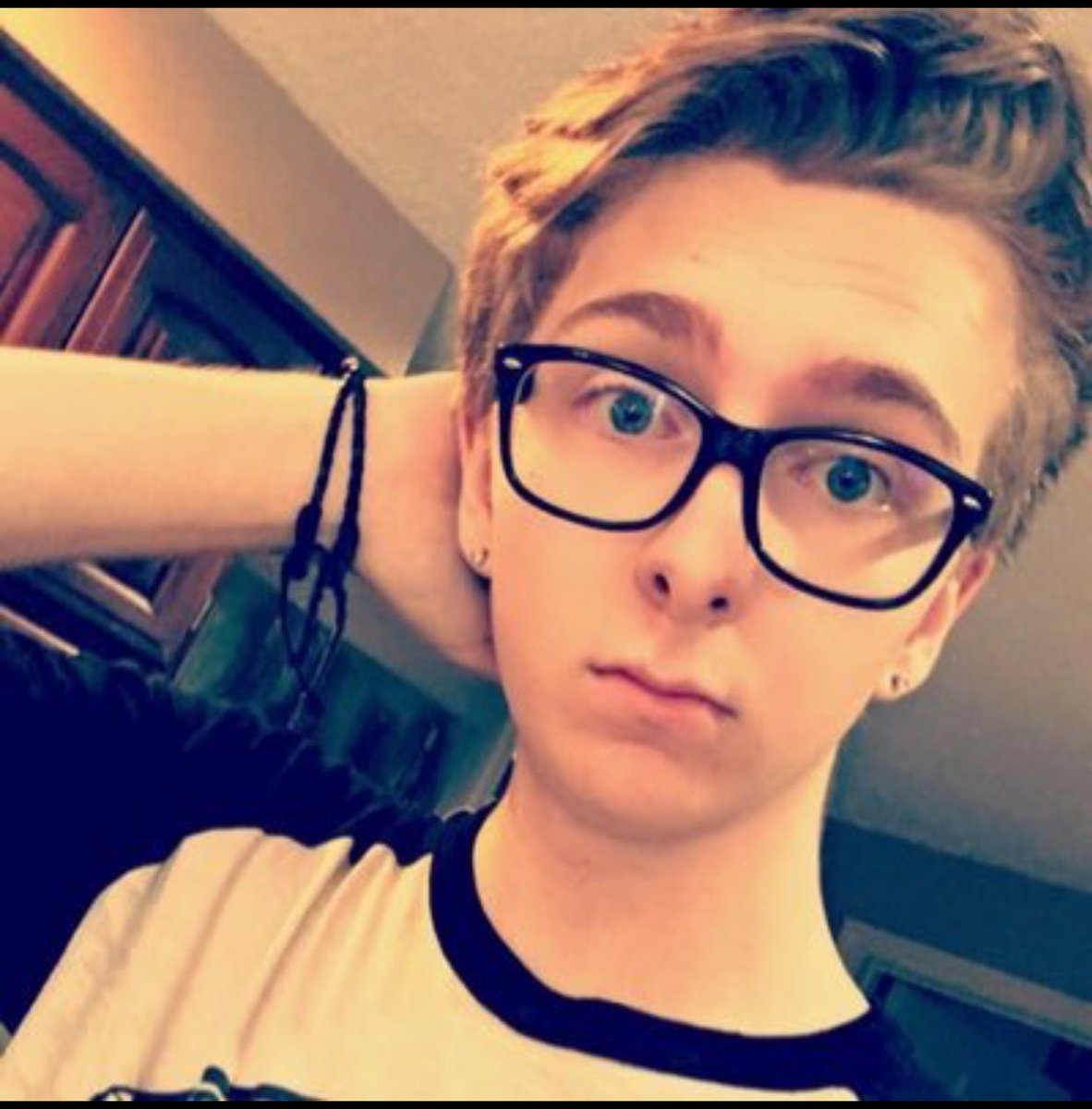KEEMSTAR's tweet photo. Why would u roast me @Cryohgenic ? I support lesbians https://t.co/OOdSpCeVjU