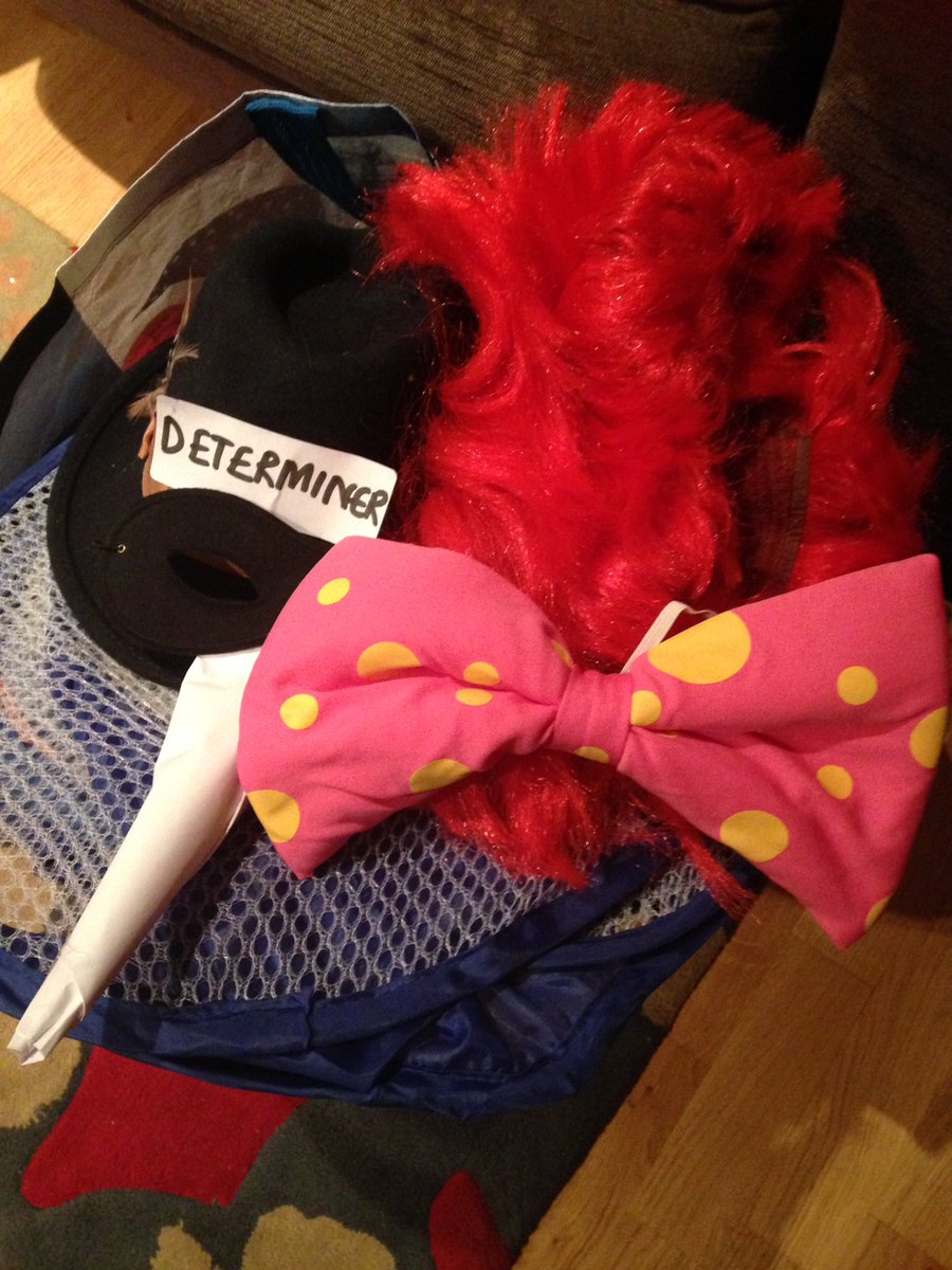 beckygeoghegan's tweet photo. @TheTeacherTrain Tomorrow's Lesson is schizophrenic #nounclown #thedeterminers #all4 #verbbird #mainclause @LeadLitTweet https://t.co/beMaqg2y0q