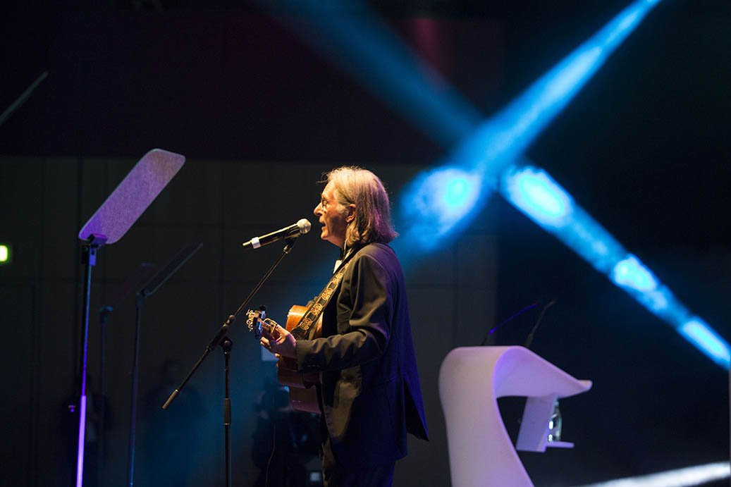 great performance from Dougie Mclean <a href="/sportscotland/">sportscotland</a> #TeamScotAwards <a href="/eicc/">EICC</a>