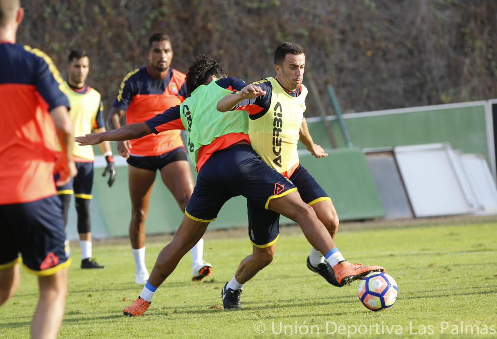 ChemyDiaz81's tweet photo. Dentro de poco te veremos así , en el estadio y en @LaLiga  @Hernan__90 https://t.co/Lgf6eEKdf9