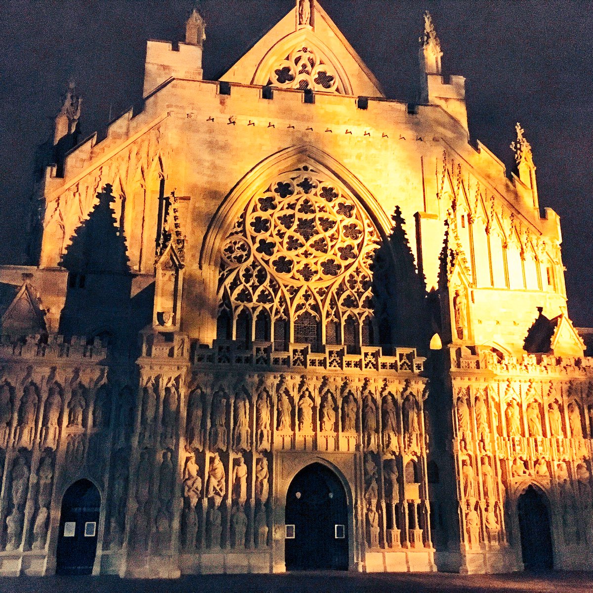 exploringexeter's tweet image. The majesty of @ExeterCathedral at night #Exeter #night #photography