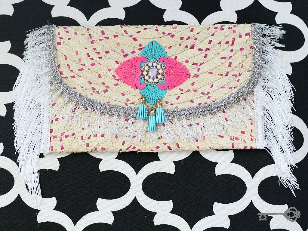 eedlolita's tweet photo. Clutch #Fabiu 💗 #elescaparatedelolita #eedl #pty #507 #panama #handmade #diseñodeautor https://t.co/bRlysIjz9F