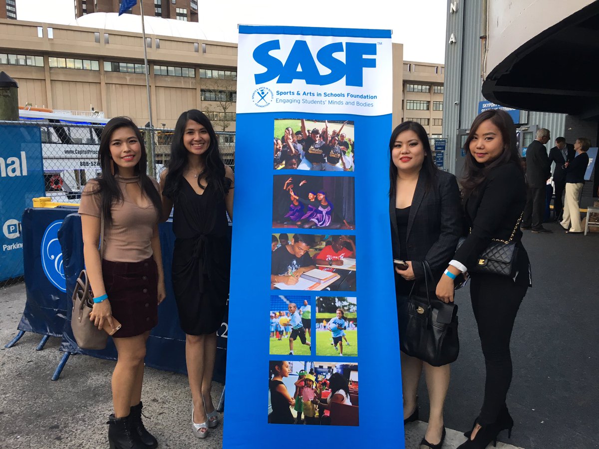 NYEdge_YPC's tweet photo. The @singhabeer team with #SASFCC Pres at the #SASF Boat Cruise #Fundraiser! #CruiseWithSASF #nonprofit #charity #sponsored #education https://t.co/HyBWY72LUN