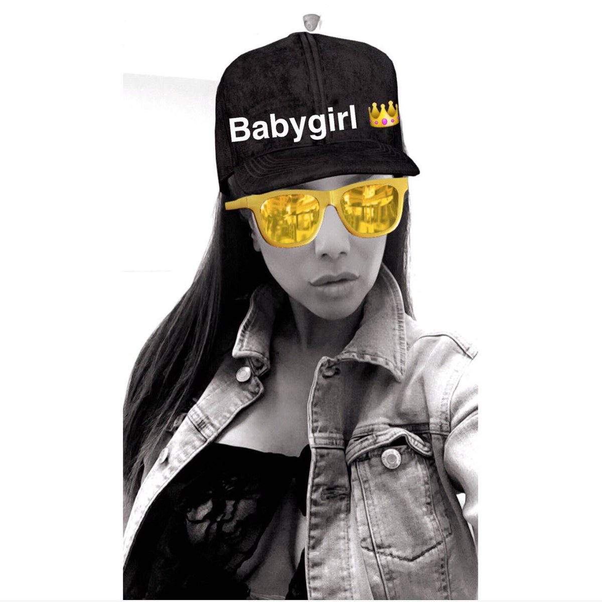 genevacruzmusic's tweet photo. In #WestHollywood, baby! 😊 #imagebodyspa #chillingandgrindinghard #blackandwhite #snapchat #ilikeitwhenyoucallmebabygirl #california https://t.co/Wo1DgGQClo