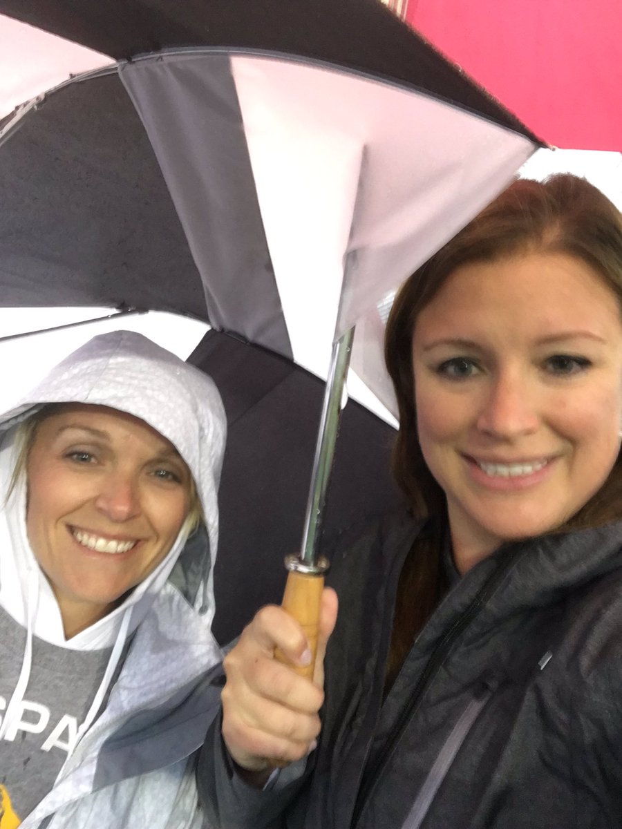 LindaMSchmidt6's tweet photo. @Alspach_WP #nahsbettertogether even in the rain! Go Wolfpack Powderpuff https://t.co/YtU3HMIKT5