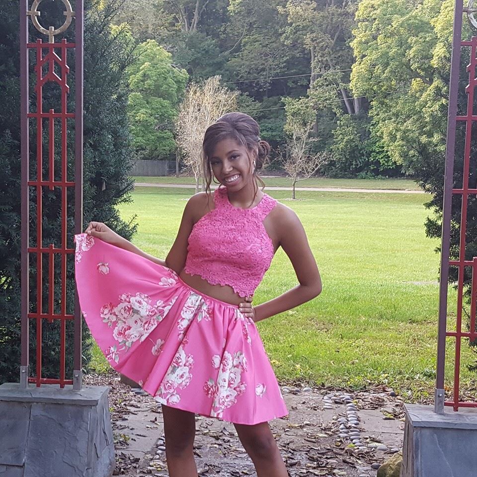 pageantplanet's tweet photo. Homecoming Edition: HIT or MISS? Submit yours using #pageantplanethoco https://t.co/Qh5Bn59lLj