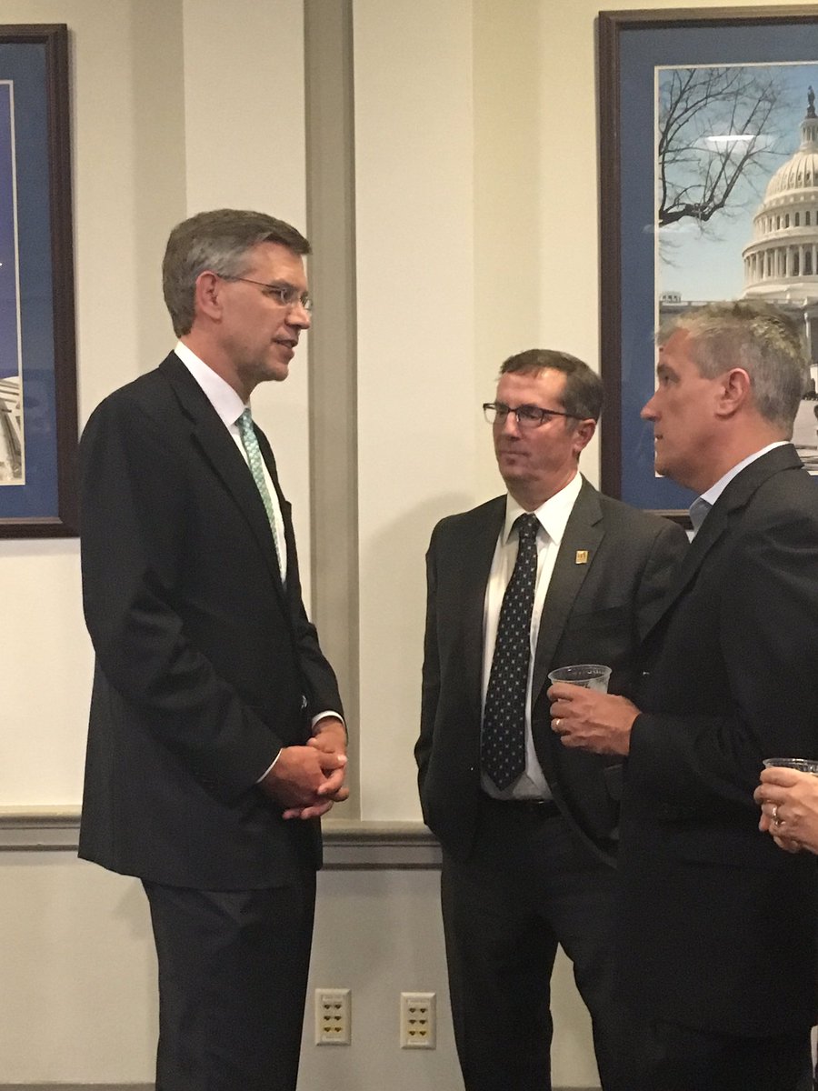 PoliticsBrewing's tweet photo. At a reception to celebrate the #CBMTRA with @RepErikPaulsen, @BrewersAssoc CEO @BobPease and @beerinstitute CEO @jmcgreevyIII https://t.co/vEmRPPjVt9