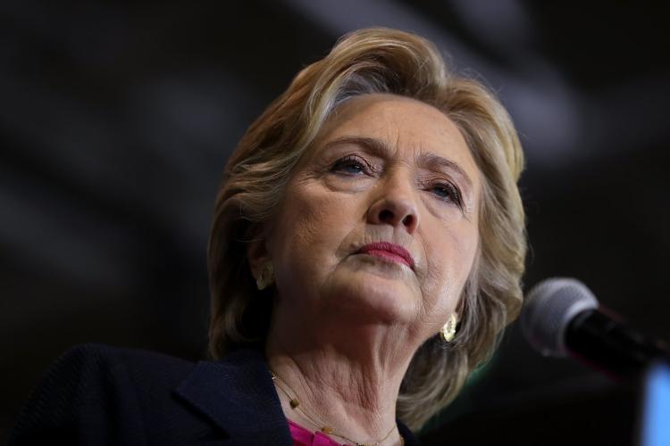 @HillaryClinton got a modest bounce in the first poll taken after Monday's debate