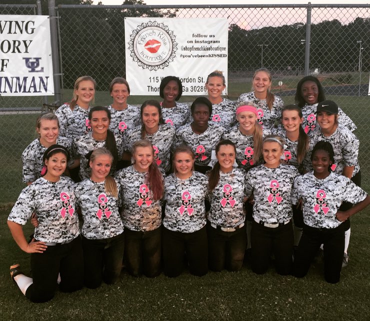ULsoftball1's tweet photo. Thanks for all that came out to support a good cause! Lady Knights defeated Peach County 13-1! 💜🎀 #UL #TeamTy https://t.co/9xR6LKIVgs