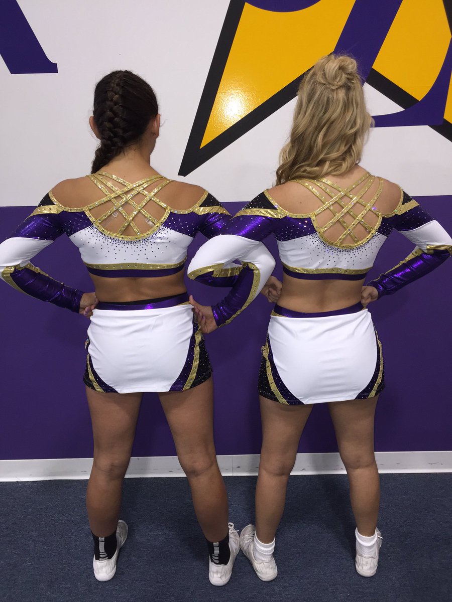 lindsay_phipps2's tweet photo. just bc I'm obsessed with our new unis😻🤘🏼 https://t.co/mr2Yn3NMRt