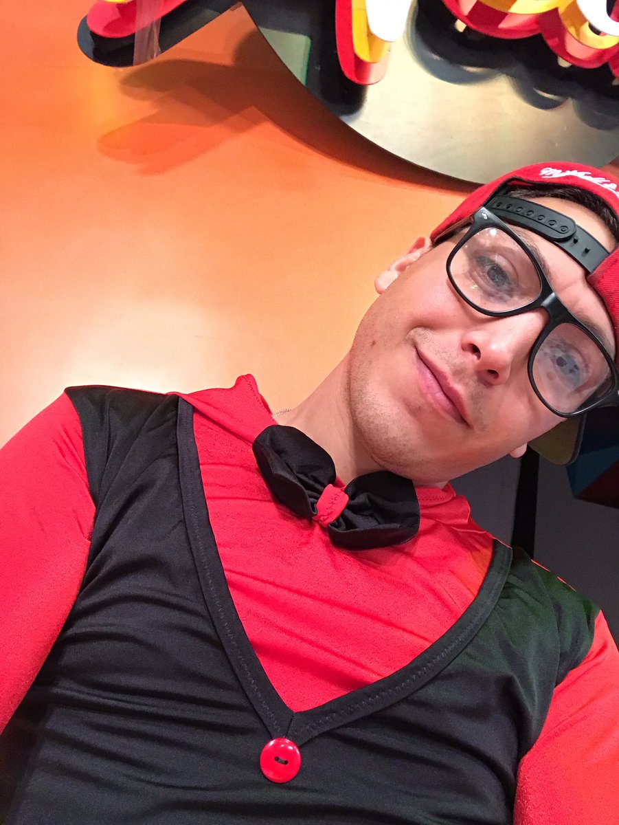 _snuppy08's tweet photo. #Acabatelo nos ves ? https://t.co/K56n2LjE4h