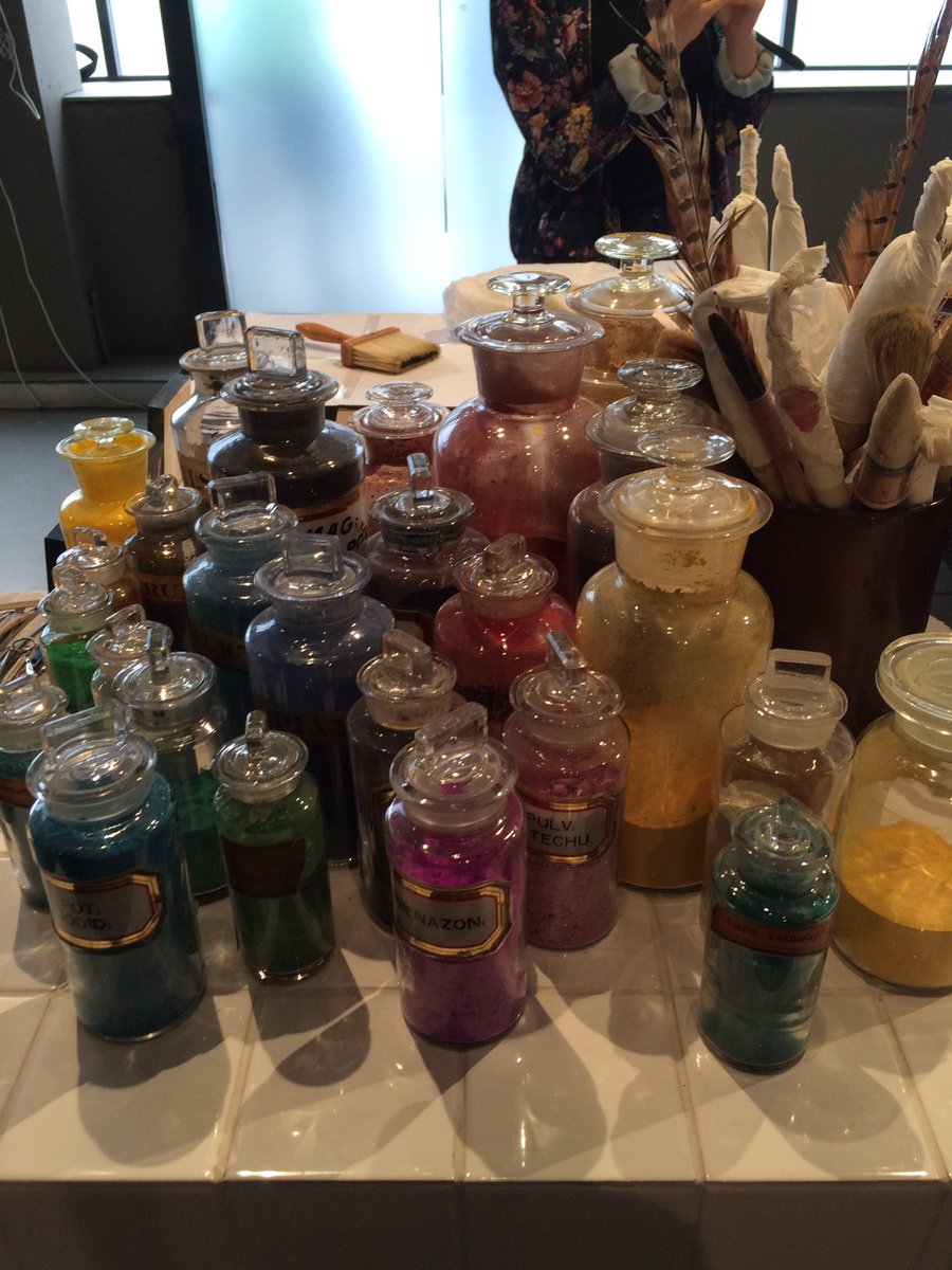 BiscuitsBooks's tweet photo. Yesterday was divine times @Burberry @thenewcraftsmen Makers House wooowwww @hollyfrean wooowwww @RosalindWyatt #stunningstuff https://t.co/adfqChstia