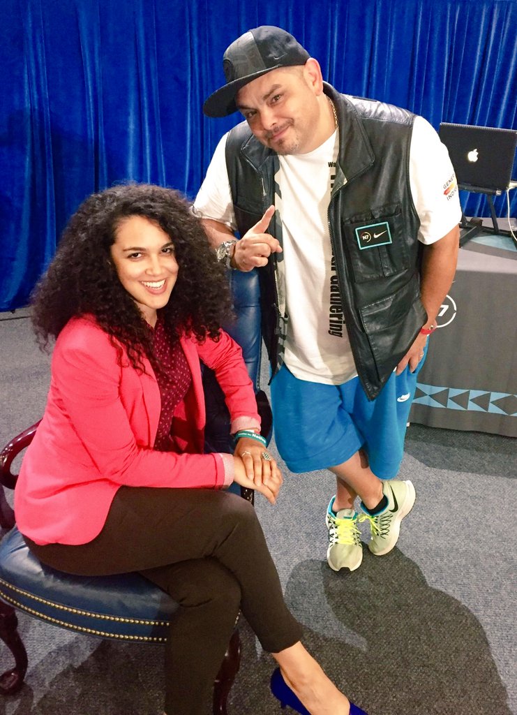 roxlafox's tweet photo. Yay ! I was worried we didn't get a good photo but here it is ! Me & @Emceeone at #WHTYG ! #NativeDJs #NativeMCs #GoodMusic https://t.co/ozVD9tUHL1