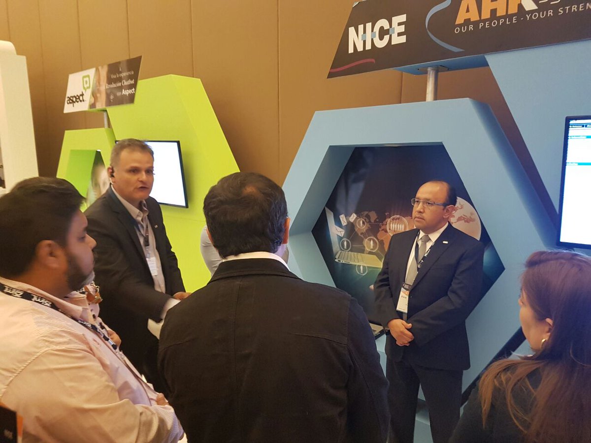 AhkVentas's tweet photo. @AhkVentas presente en @ContactForumMX
de @IMT_ #CCFMTY16 https://t.co/FFwceLVyKT
