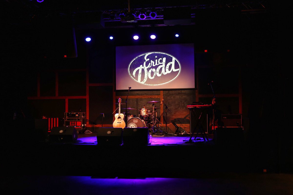 thecountrysip's tweet photo. Hey, Nashville... @12th_and_Porter is the place to be tonight! @EricDoddMusic #FunFireRain EP Release Party starting soon. Get here! https://t.co/94SuG0txYP