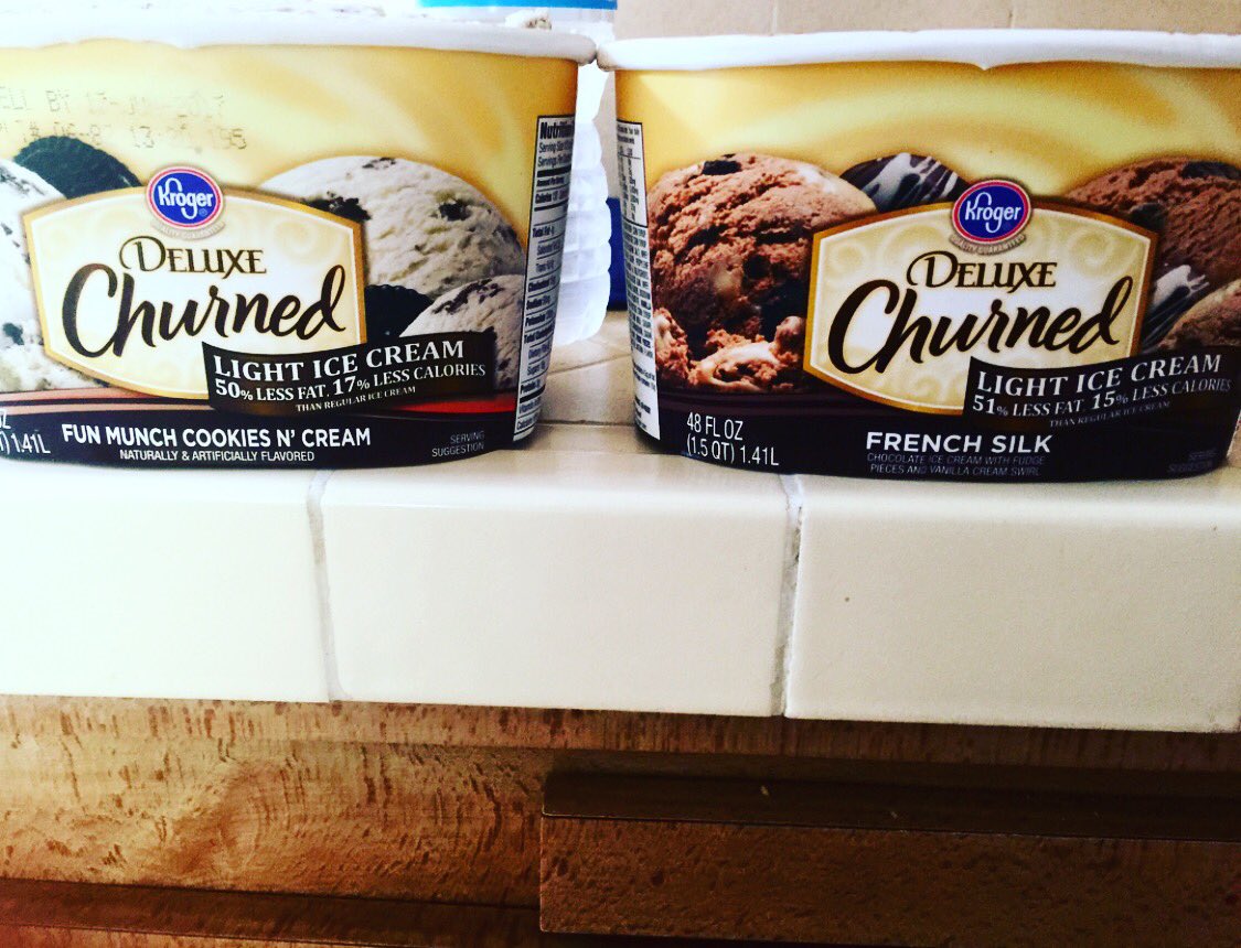WeAreHangry's tweet photo. #Homemade #pizookie time... Which flavor? https://t.co/ZAGmqP8ZQ0 - #foodie #foodporn #live #food #icecream #cookie #dessert #yummy #random https://t.co/UO076PEyUq
