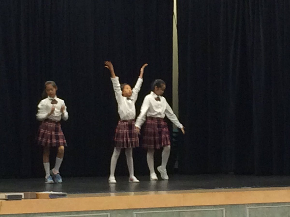 palmer5225's tweet photo. Great day at SR! Visiting students from China performing for our students! #coyotesCAN, #RUSDproud https://t.co/h9CiNSwuy1