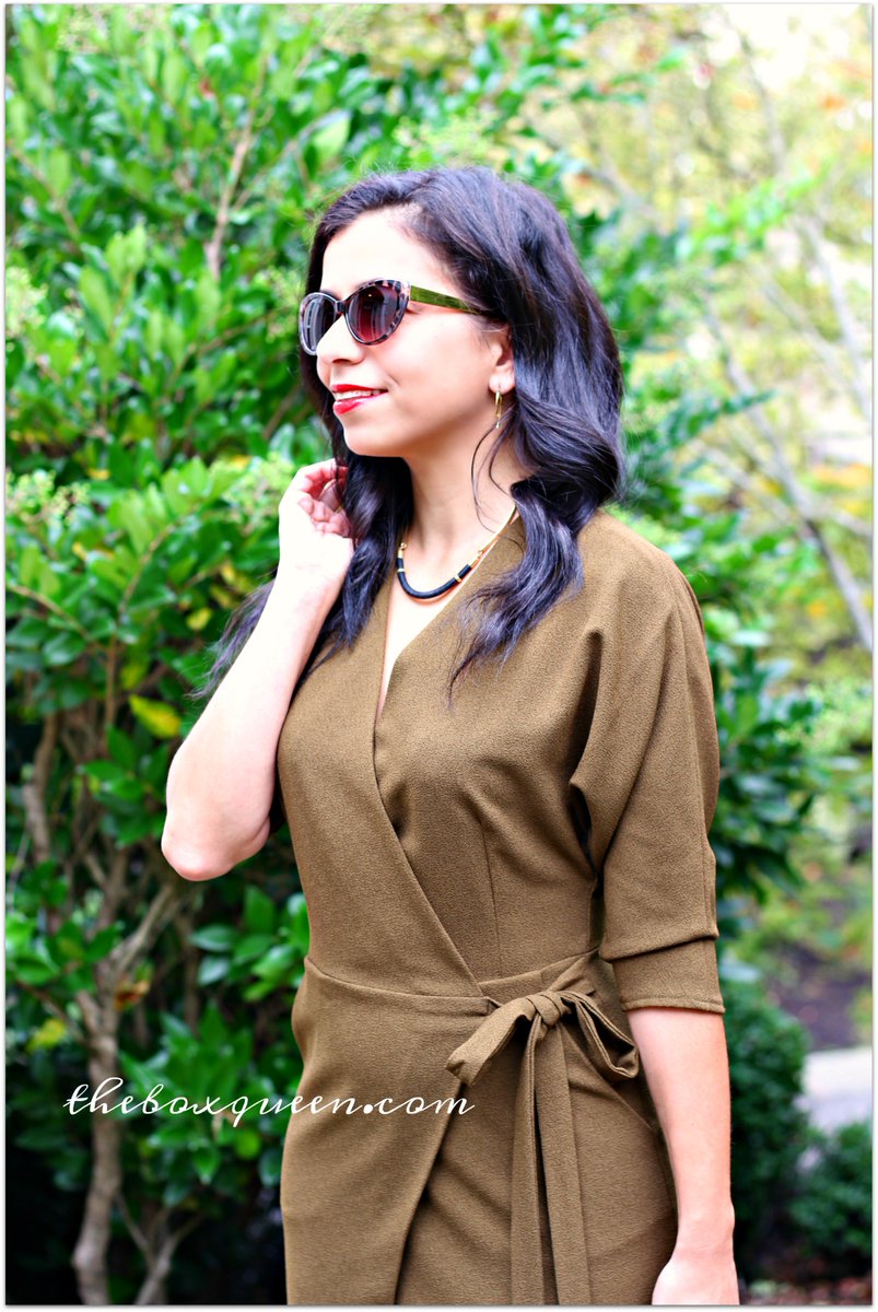 theboxqueen's tweet photo. My new pair of sunglasses matc so nicely with the fall trends colors https://t.co/9s6qssIo22 #Spotthestyle LOVE! @GetFlashFrames #ad #style https://t.co/mHJuy9KTTv