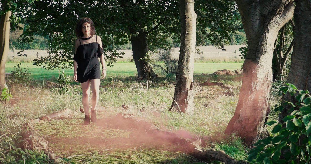 JHawkesOfficial's tweet image. Not long until this video will be released! 😀 @KirbyFrost1 @MrVMG #HeadVSHeart #LateNightEditing