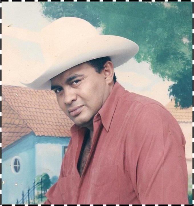 FansMelodiaFm's tweet photo. Este Próximo #Domingo09DeOctubre #ClubElOasisDeLaCandelaria Hora: 10: am Revienta El Arpa Con #HumbertoValera https://t.co/zSp5mAAi23 https://t.co/CKyMM9Ssa1