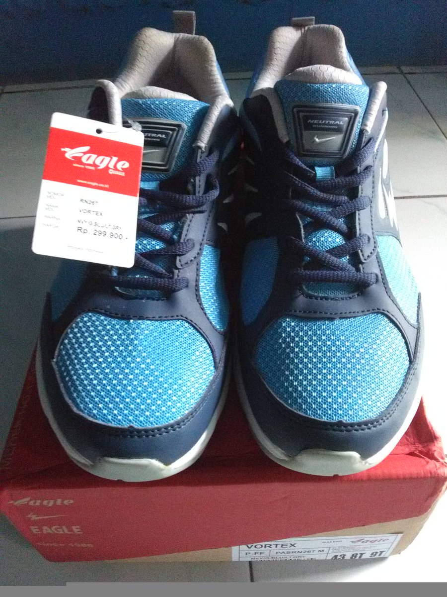 Jimiey07's tweet photo. Lapor Min @sepatueagle Hadiah #EagleVortex xa baru aja xampek nih, Keren Banget. Terima Kasih Banyak Min, Semoga Makin Maju Kedepannya. πππ https://t.co/0JXKvT5q7b