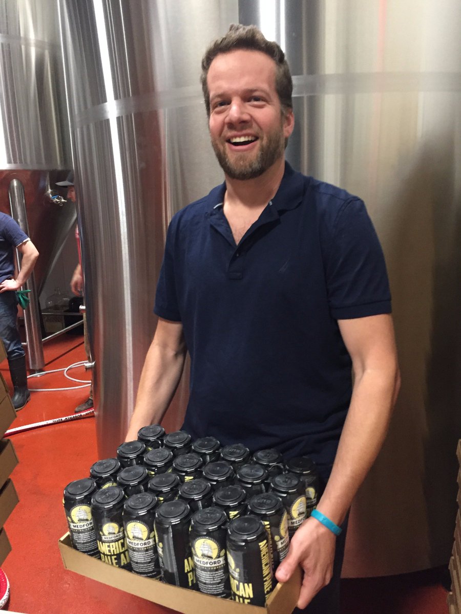 BrewingMedford's tweet photo. Beer is in the can...  Available in a store near you on Monday or Tuesday #craftbeer #medford #beer https://t.co/yUsMZAgvH3