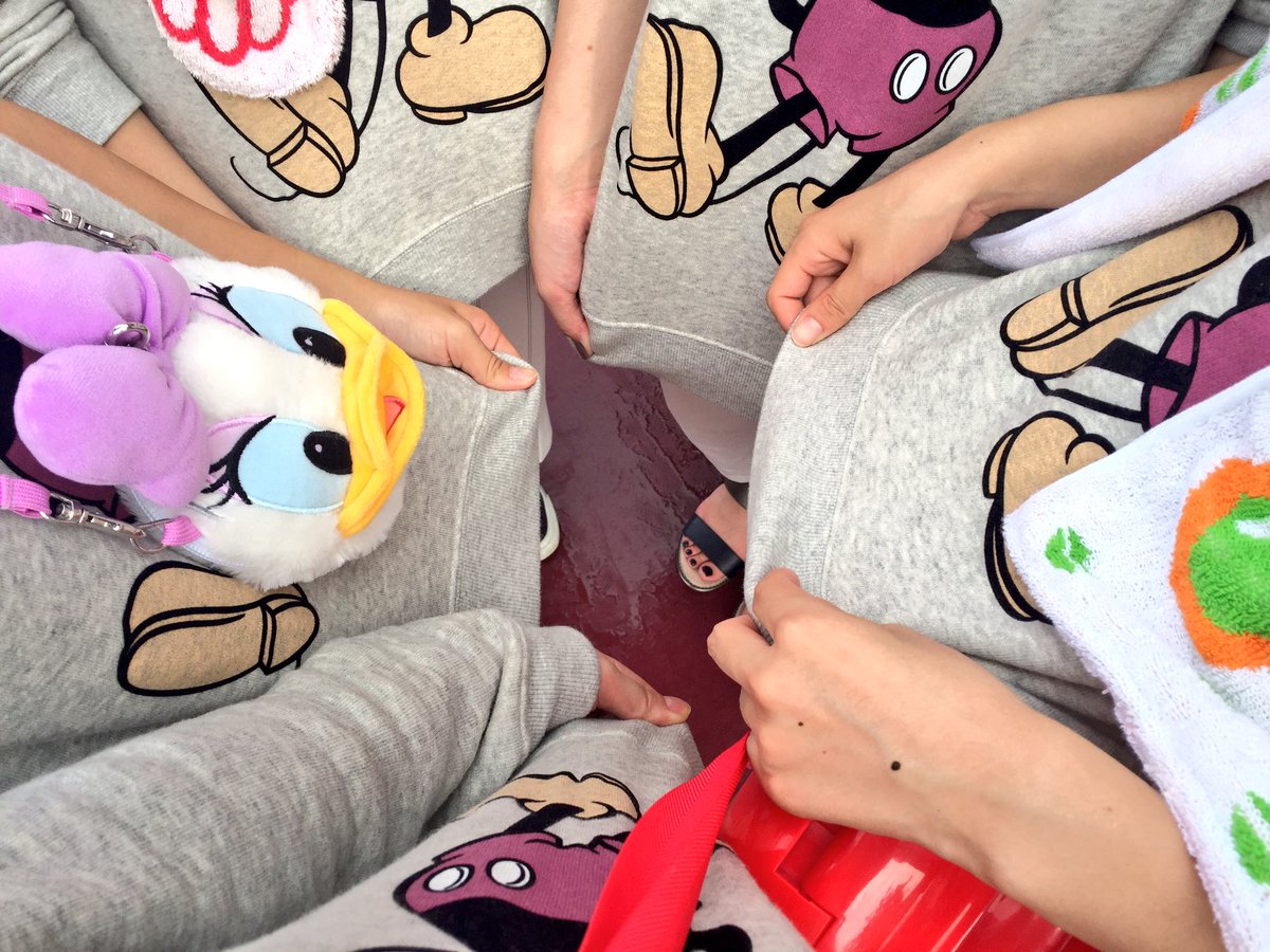 my9est's tweet photo. 仲良しかよ（／_＼）👍
@nr_stwo3  @yukkeight69  @mrkmmrnsndrzr  @rb01789 https://t.co/153JQ35Jbe