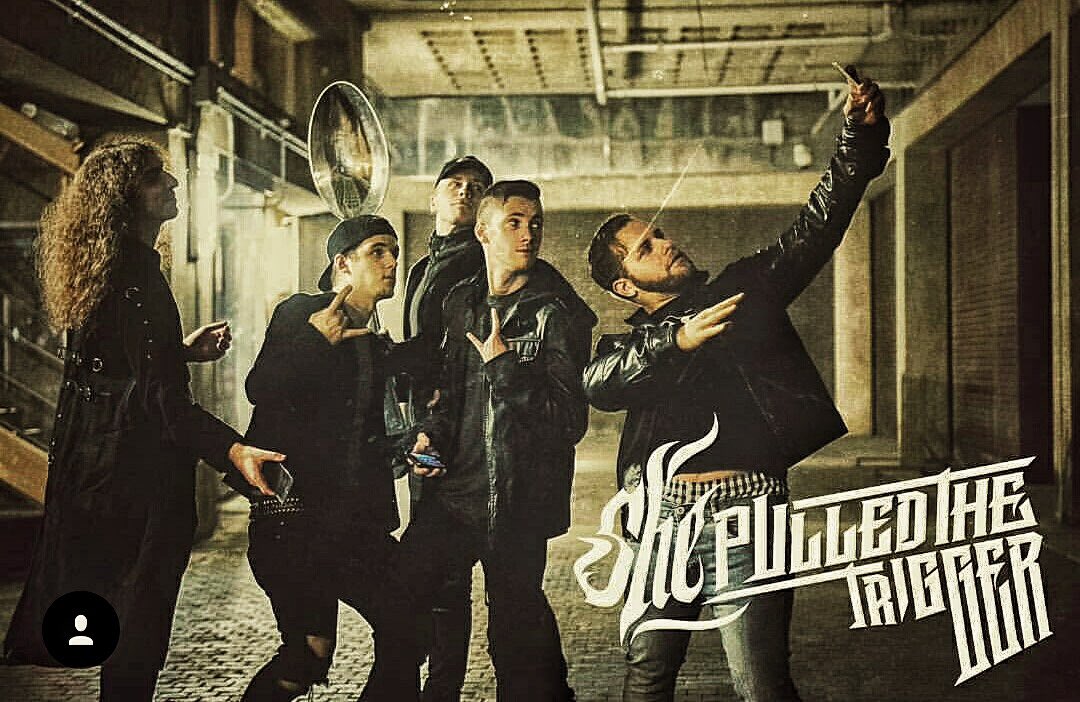 spttmusic's tweet photo. #selfie captured by @flashisoff https://t.co/ksPKZoBbJZ
