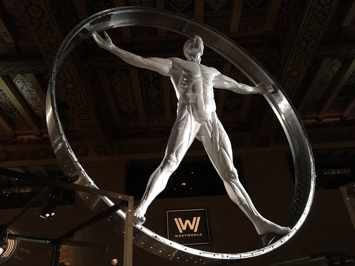 MrAndrewFish's tweet photo. #Westworld premiere party https://t.co/su6Pb7Rdih