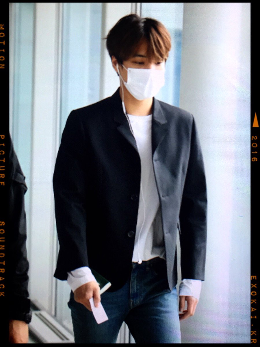 exokai_kr's tweet photo. 160929 종인이 항저우 가요 ヽ(*ﾟｰﾟ*)ﾉ https://t.co/CCOwC5ymXQ