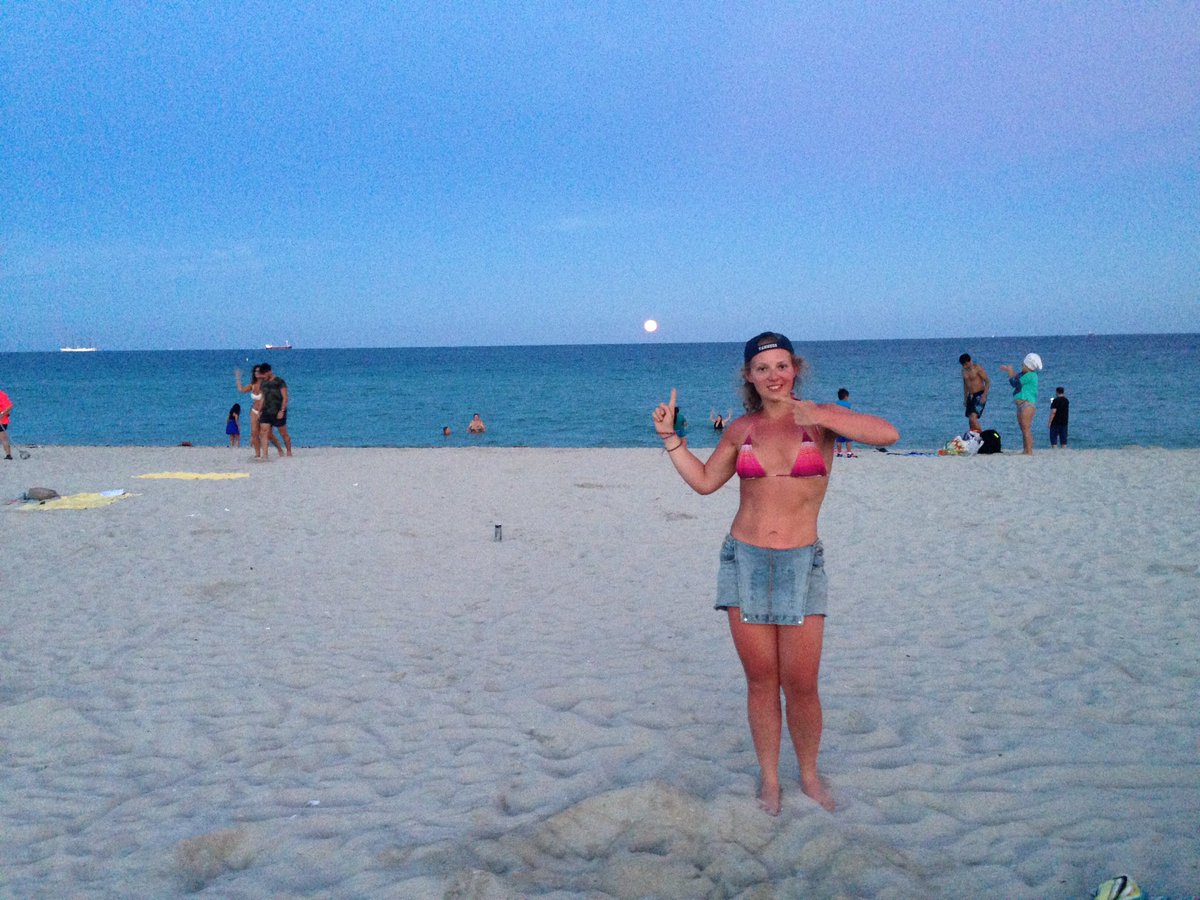 kitcat1991's tweet photo. Take me back #miami16 https://t.co/ej9UsdRDd4