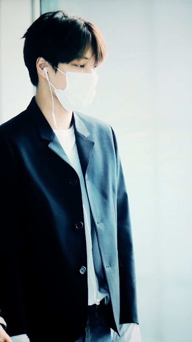 kai_n_kimjongin's tweet photo. ✈✈✈Gogogo! https://t.co/IE06yIjAJM